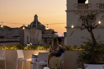 Rooftop Lounge Bar - 4