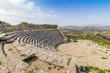 Il parco archeologico di Segesta - 2