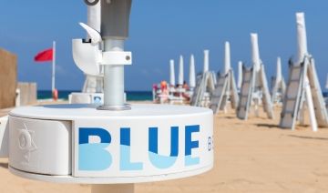 3 nights + 1 day at the beach club -> 270€