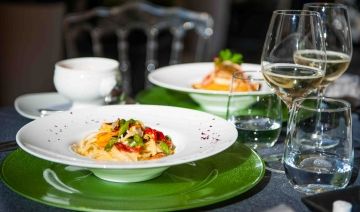 7 notti + 1 cena offerta -> 805€