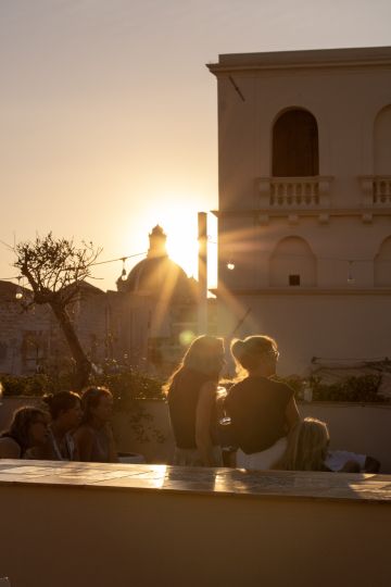 Aperitif in a magical location - 23