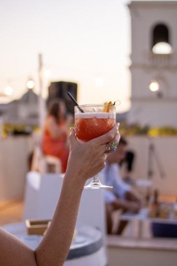 Aperitif in a magical location - 1