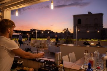 Aperitif in a magical location - 42