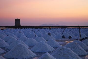 Sicilian Salt Mills and Salt Pans near Trapani and Paceco - Italian Notes